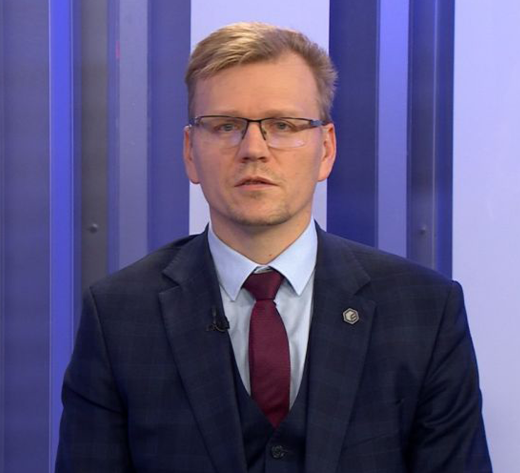 dr hab. inż. Łukasz Skowroński, prof. PBŚ