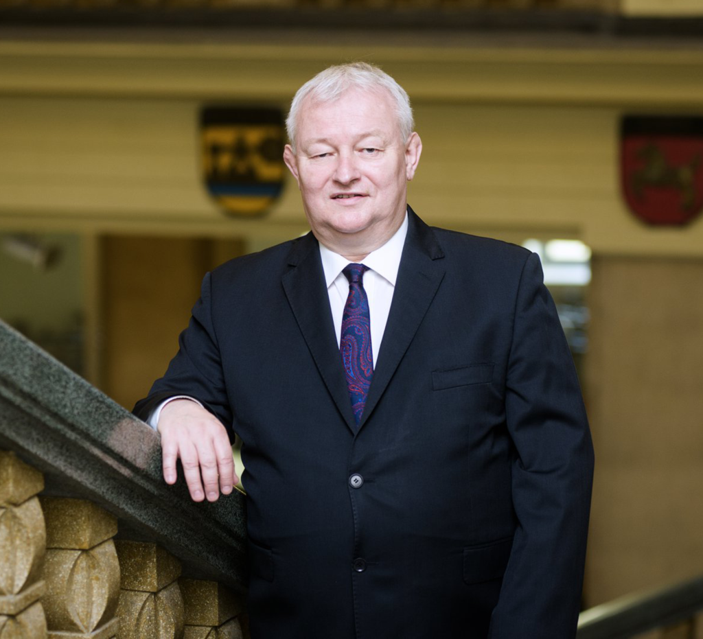 prof. dr hab. inż. Rafał Wiśniowski
